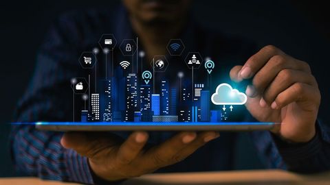 Exploring Cloud Server Systems: A Complete Guide with Key Details & Tips